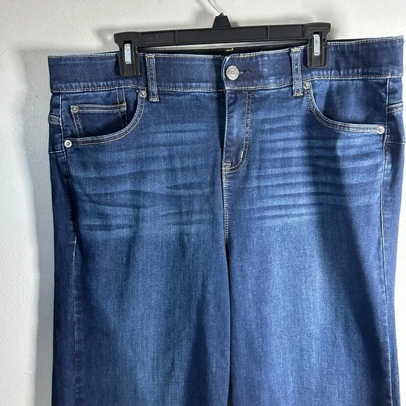 Torrid Bombshell Wide Leg Super Soft Jeans Dark Wash Size 16R - Picture 6 of 9